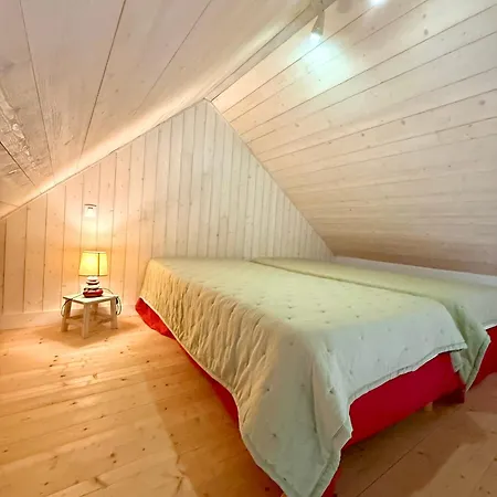 à La Ferme Avec Piscine Couverte *
