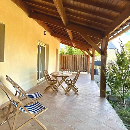 Casa vacanze à La Ferme Avec Piscine Couverte
