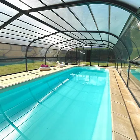 Casa vacanze à La Ferme Avec Piscine Couverte *